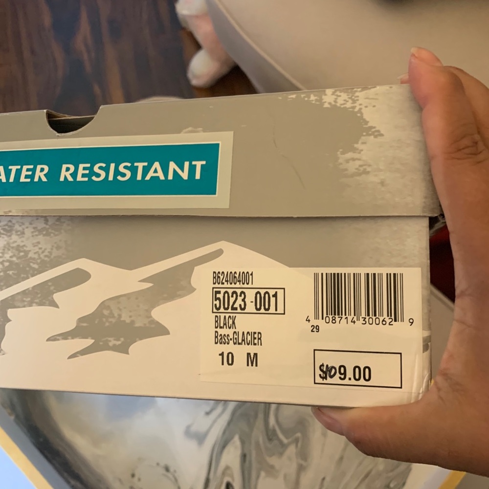 Boots - Picture 3 of 9